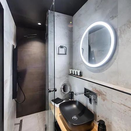 Ionian Grand - Naya *