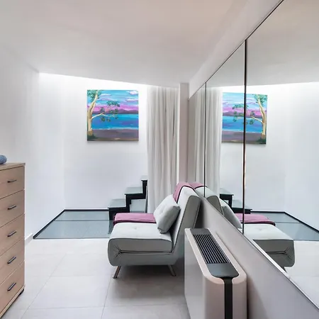 Ionian Grand - Naya *