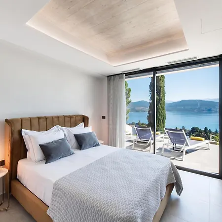 Ionian Grand - Naya *