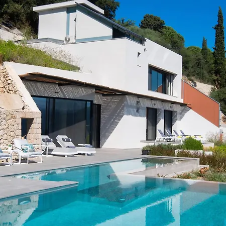 Ionian Grand - Naya Lygia (Lefkada)