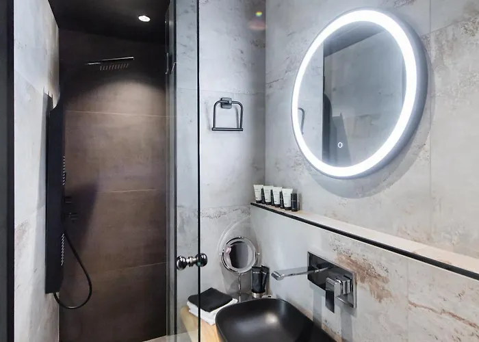 Ionian Grand - Naya *