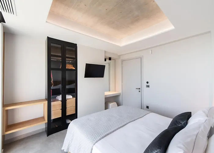 Ionian Grand - Naya Lijá