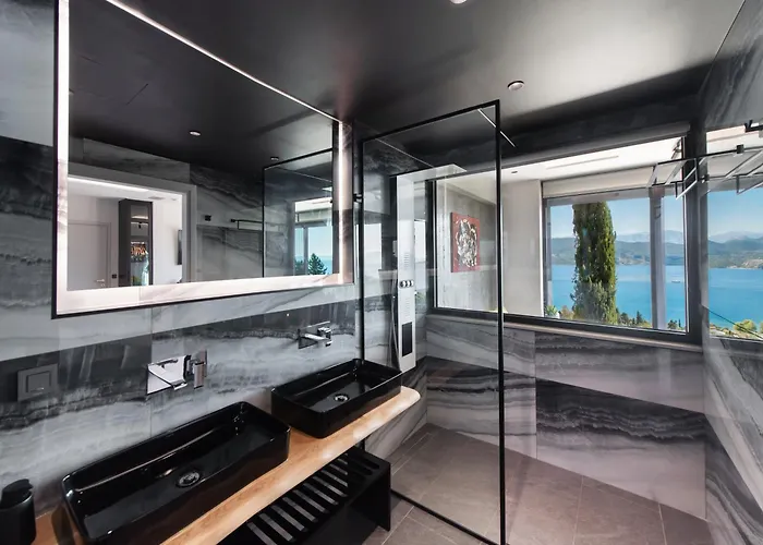 Ionian Grand - Naya Lijá