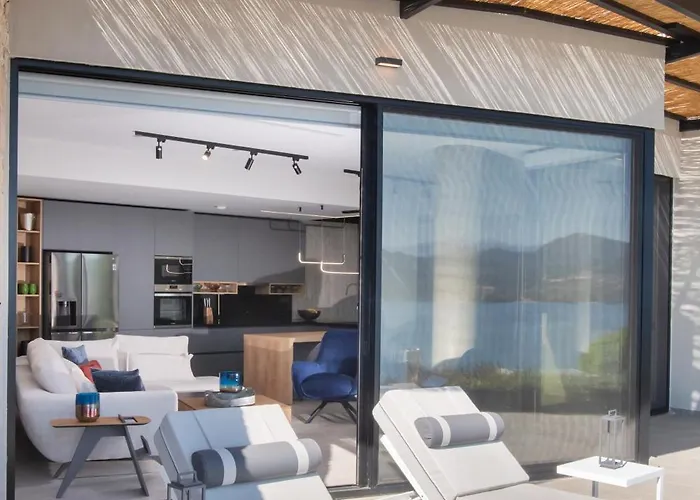 Ionian Grand - Naya *