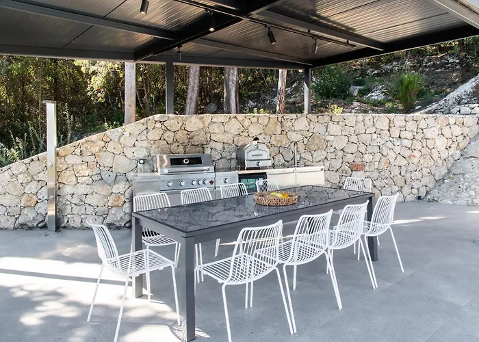 Ionian Grand - Naya *